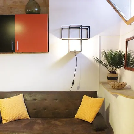 Joli Petit Studio Au Coeur D'uzes
