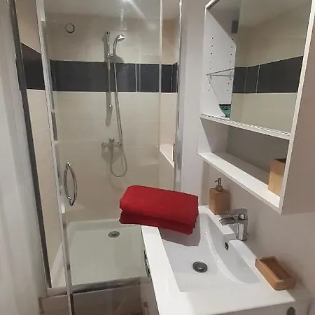 Joli Petit Studio Au Coeur D'uzes Uzes